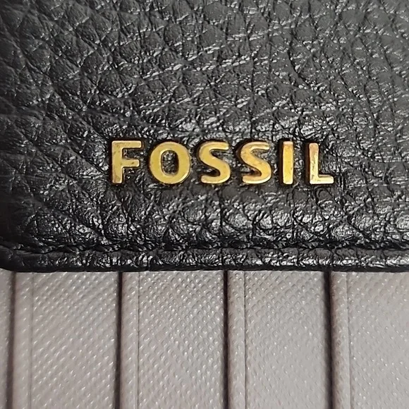 Fossil Metallic Pewter w/Taupe/Gray Inside Wristlet Wallet/Card Holder Clutch - Picture 11 of 11